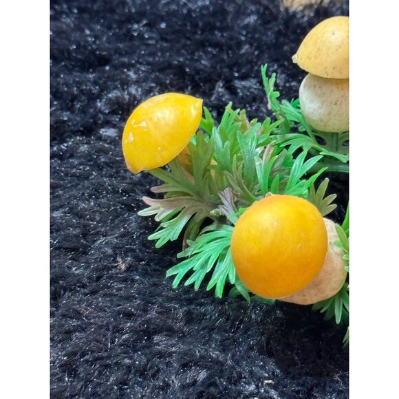 Vintage Mushrooms Deldan Design Italy Plastic Wreath 1960s Centerpiece - Picture 3 of 8